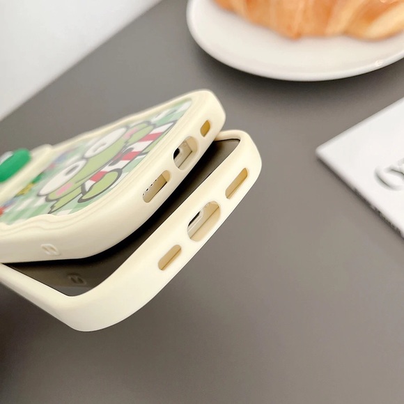 Keroppi iPhone 13 case🐸💚 - Picture 7 of 7